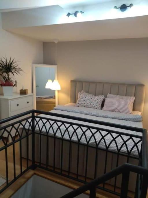 Apartman Element Kruševac Extérieur photo